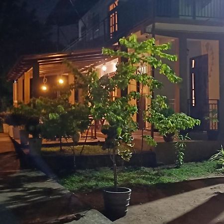 Forest Edge Villa 아누라다푸라 외부 사진
