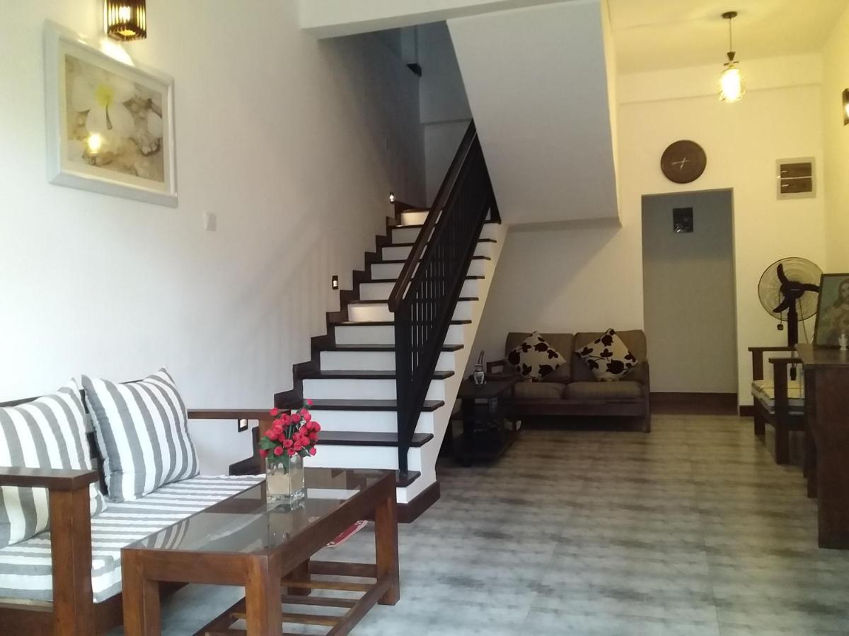 Forest Edge Villa 아누라다푸라 외부 사진