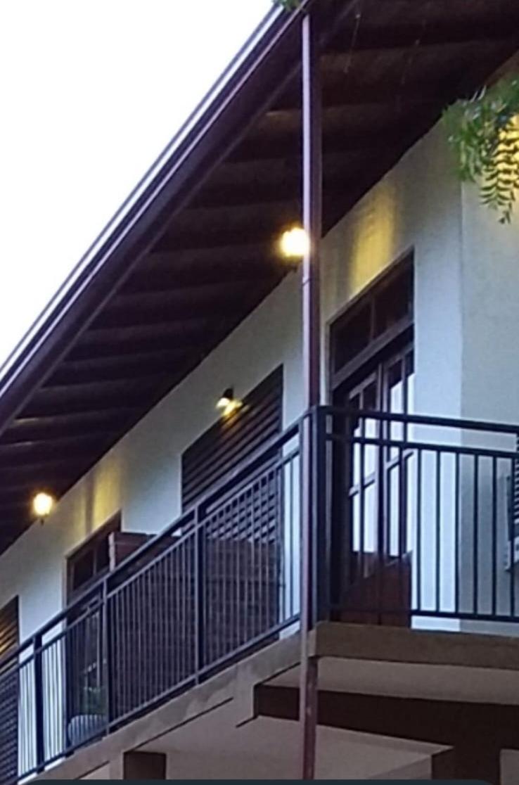 Forest Edge Villa 아누라다푸라 외부 사진